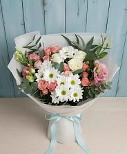 Букет цветов из:  Розы, Лизиантусы и Хризантемы в Волгодонске