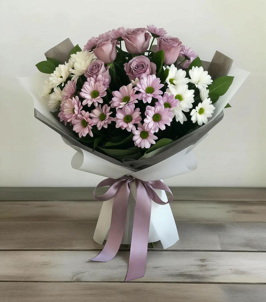 Букет цветов из: Хризантемы и Розы в Волгодонске