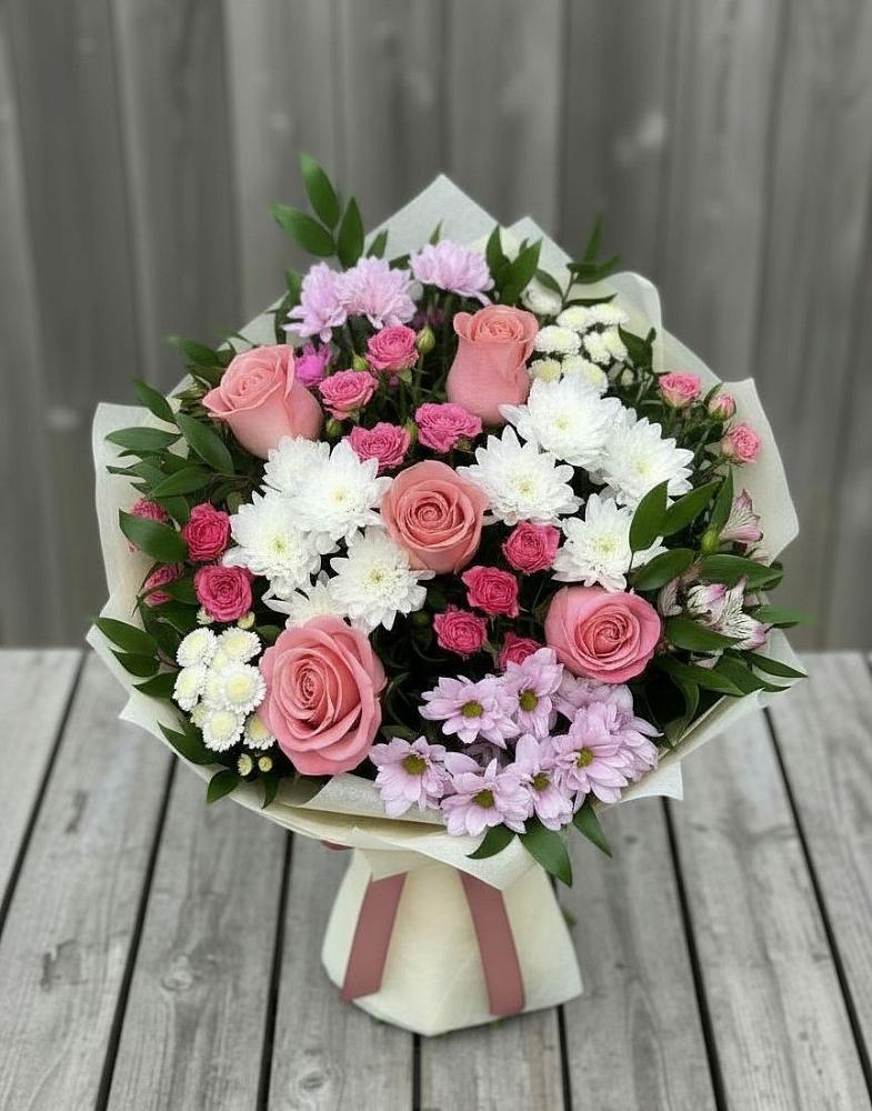 Букет цветов из: Альстромерии, Гвоздики, Розы и Хризантемы в Волгодонске