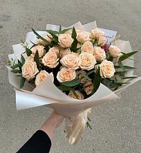 Букет Кремовые розы Латте в Волгодонске