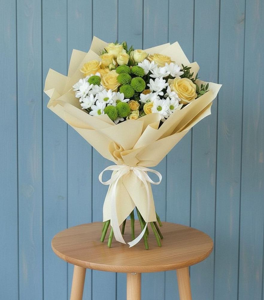 Букет цветов из: Хризантемы и Розы в Волгодонске