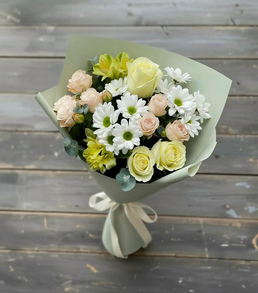 Букет цветов из: Альстромерии, Розы и Хризантемы в Волгодонске