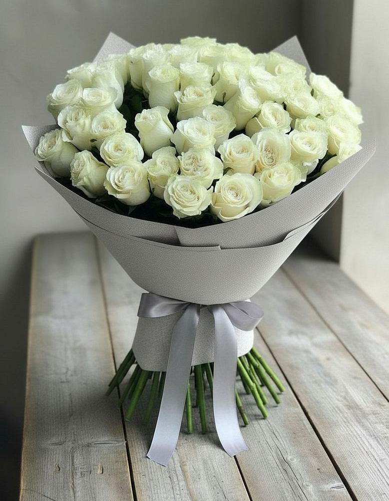 Букет 35 Белых роз в Волгодонске