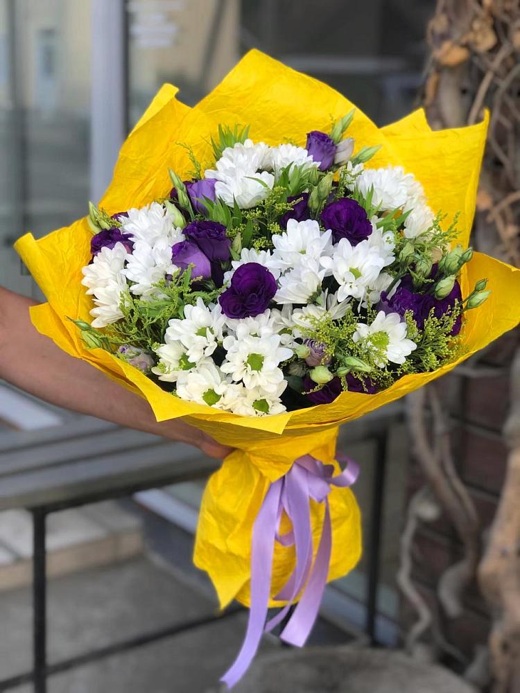 Букет цветов из: Ирисы, Хризантемы и Ромашки в Волгодонске