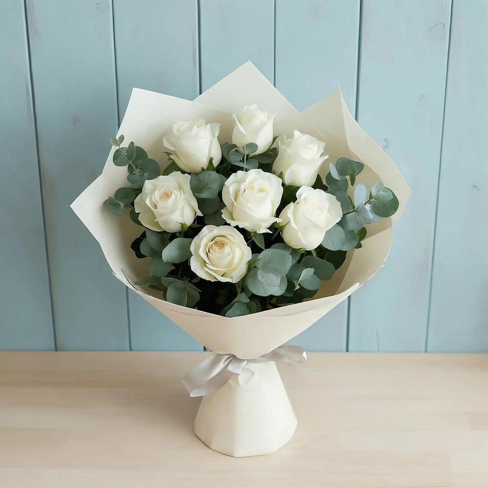 Букет Белые розы в Эвкалипте в Волгодонске
