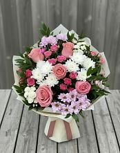 Букет цветов из:  Альстромерии, Гвоздики, Розы и Хризантемы в Волгодонске
