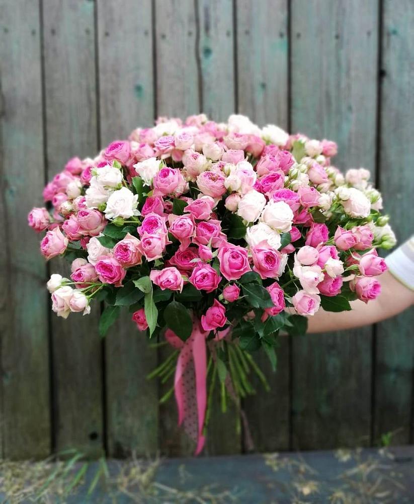 Букет Розовые кустовые розы Натали и Лав Лидия в Волгодонске