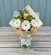 Букет цветов из:  Герберы, Розы и Хризантемы в Волгодонске