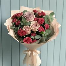 Букет цветов из:  Гвоздики и Розы в Волгодонске
