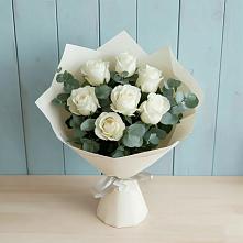 Букет Белые розы в Эвкалипте в Волгодонске